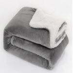 Comfortable Sherpa Fleece Thermal Blanket - Image 5